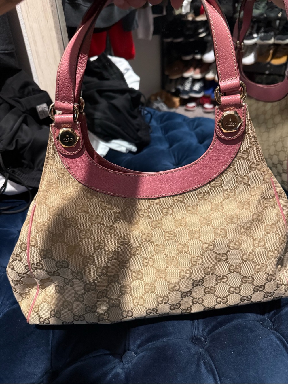 Gucci Beige GG Canvas Shoulder Bag with Pink Trim